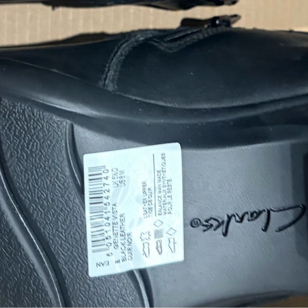 Clarks Black Leather Slip-On Oxfords with Side Buckle - Picture 3 of 8